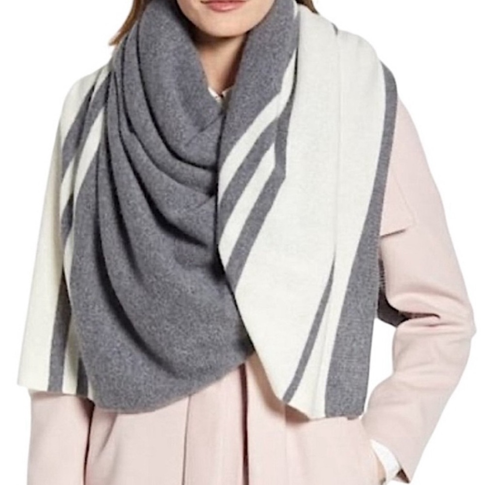 Halogen 100% Cashmere Scarf - Picture 2 of 6